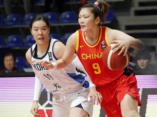 恭喜李梦!签约耐克成为中国女篮第一人,睢冉展示第一经纪人风采